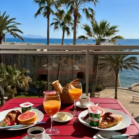 Будинок відпочинку Sea View Near Ilette - Sleeps 4 - Parking *