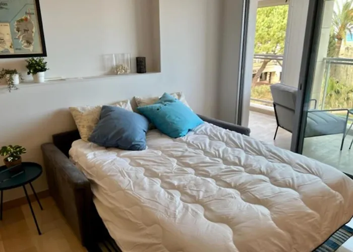 Sea View Near Ilette - Sleeps 4 - Parking