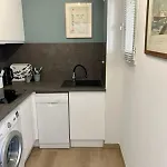 Sea View Near Ilette - Sleeps 4 - Parking 펜션 *