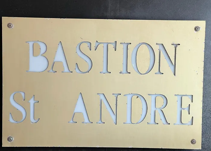 Sea View Near Ilette - Sleeps 4 - Parking Antibes