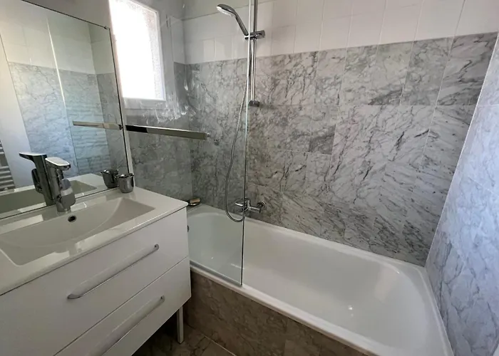 Сasa de vacaciones Sea View Near Ilette - Sleeps 4 - Parking *