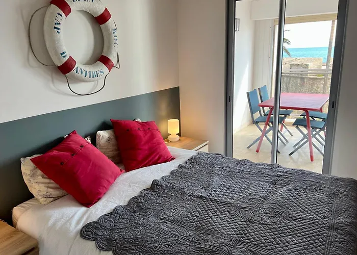 Sea View Near Ilette - Sleeps 4 - Parking